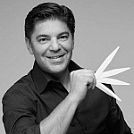 Илияс Эрменидис