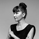 Анник Менардо